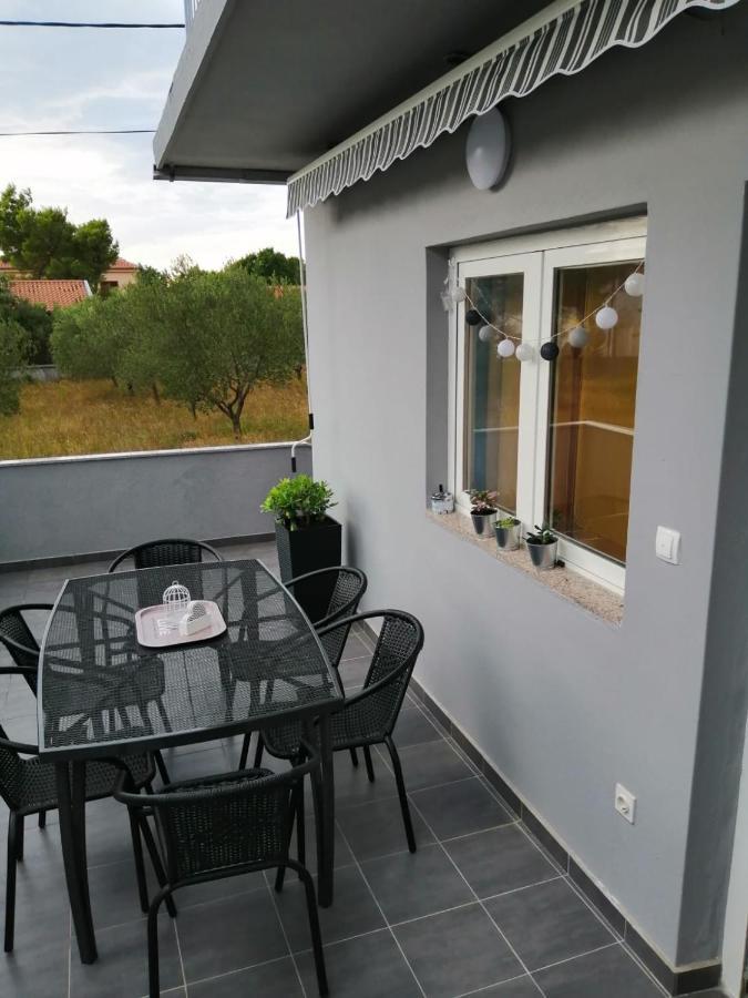 Holiday House Lara Стариград-Пакленица Экстерьер фото